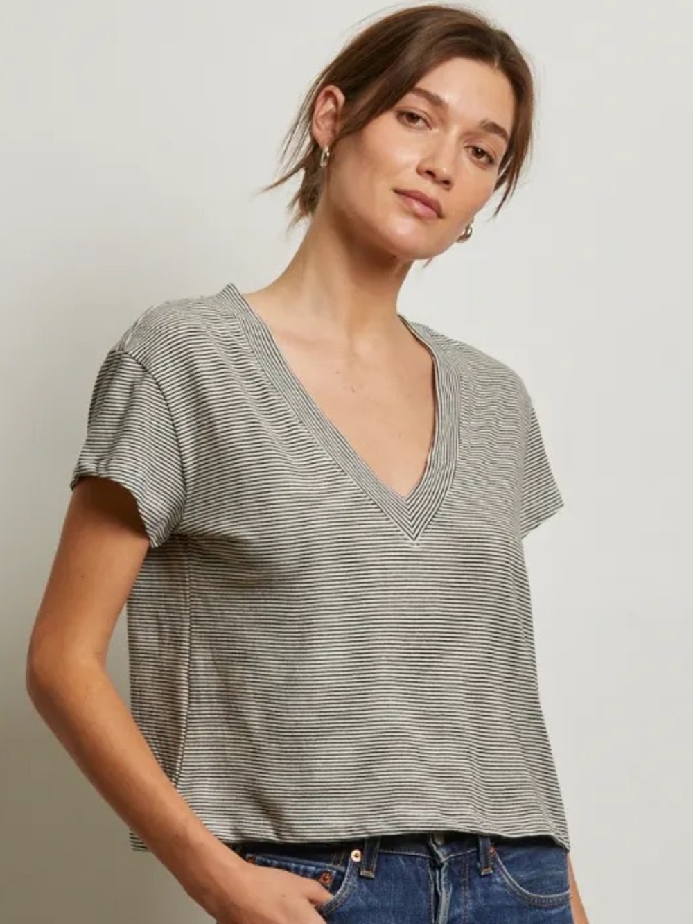 PerfectWhiteTee Rosie Stripe Jersey V-Neck Tee Size Small Short Sleeve Black